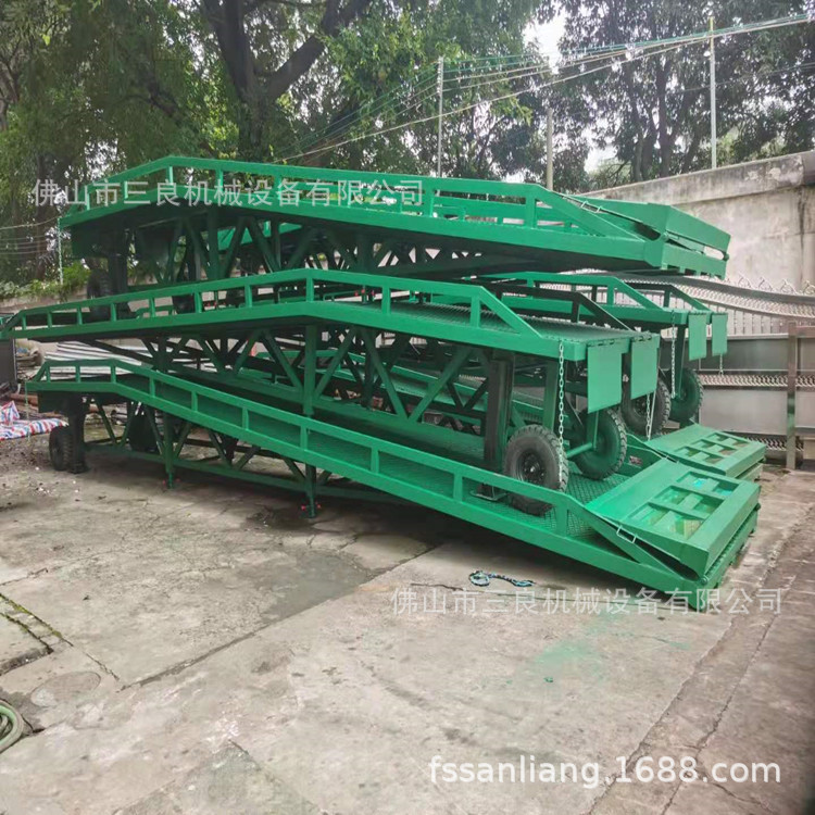 集装箱卸货升降平台 登车桥卸货平台 小型钢架桥 移动卸货平台