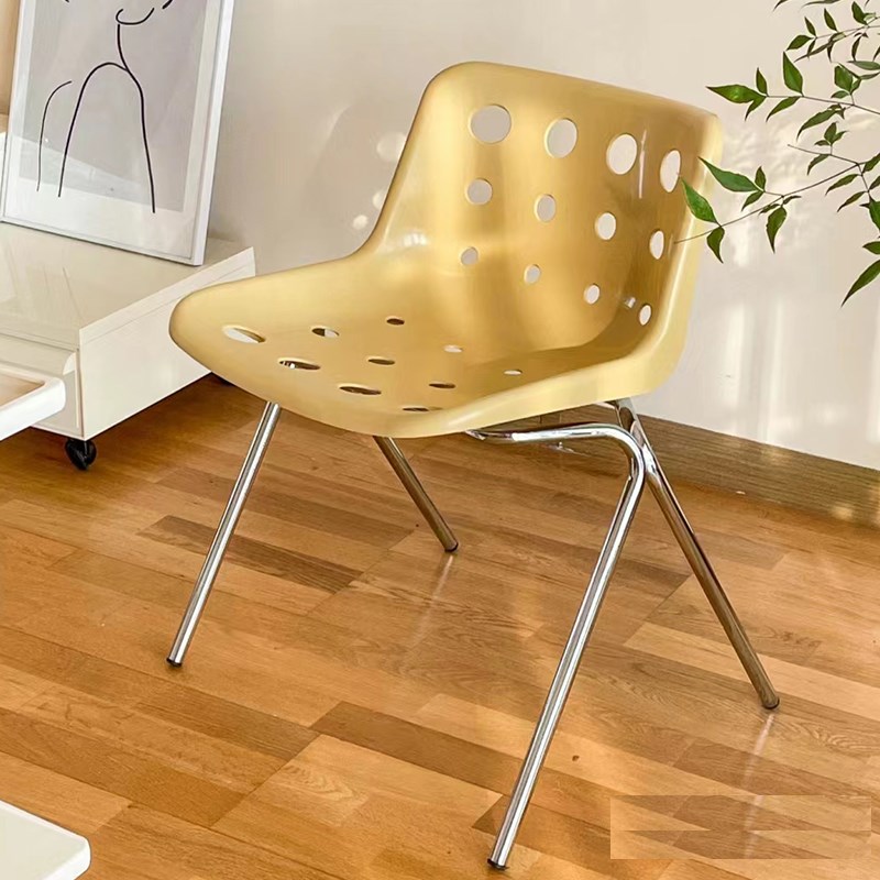 奶酪椅子家用靠背餐椅艺术感个性奶D油风中古小凳子网红化妆椅卧