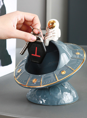 宇航员小酒柜简约装饰品客厅茶几上摆件轻奢风桌W面可爱收纳盒