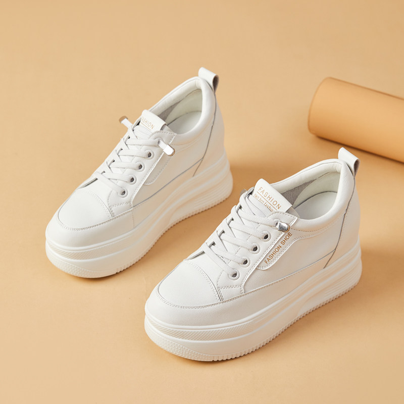 隐形内增高女鞋2023爆款新款秋季真皮小白鞋厚底轻便小个子休闲鞋