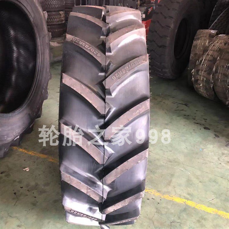 农用子午线轮胎320/85R28 真空420/85R28拖拉机人字轮胎