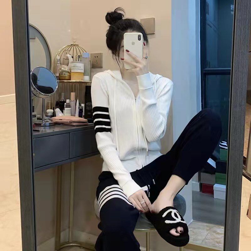 高级感TB四条杠两件套春装2025新款针织衫女小个子连帽运动套装