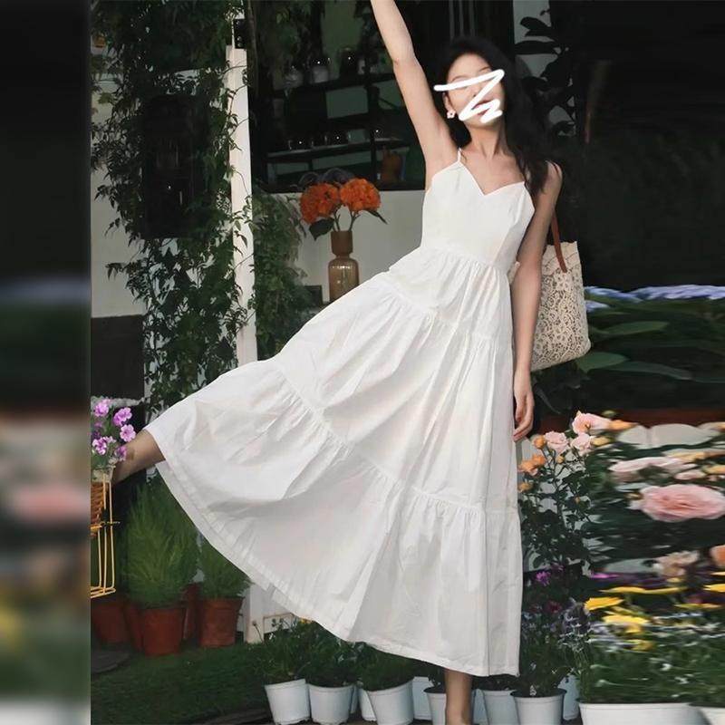 大码女装胖mm法式白色v领吊带连衣裙夏收腰设计感小众气质长裙子