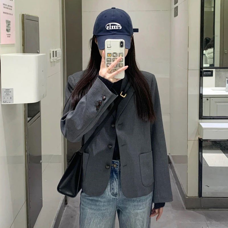 高级感短款西装外套灰色2025春季新款宽松小个子西服上衣通勤气质