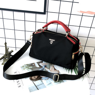 21新款时尚牛津布枕头包休闲帆布包包大容量单肩女包超轻便斜挎包