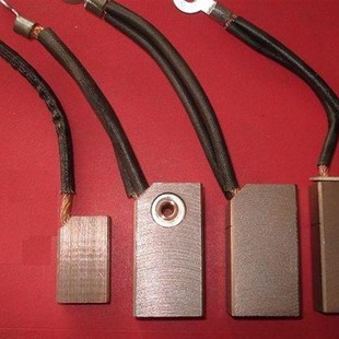 J164碳刷 25*32*60 发电机碳刷 电刷 电机车碳刷 直流电机碳刷