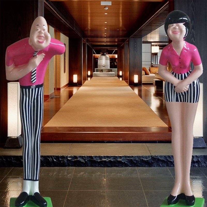 玻璃钢鞠躬人物雕塑彩绘迎宾雕像酒店大厅形象人像定制装饰摆件