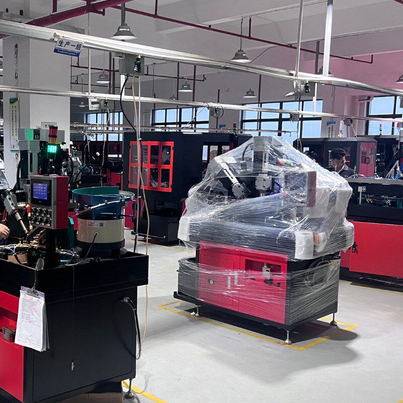 全自动攻丝机多头伺服钻攻一体攻牙机打孔倒M角车外圆铰中心孔毛