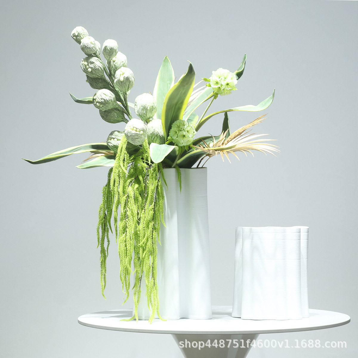 轻奢现代白色花瓶仿真花摆件