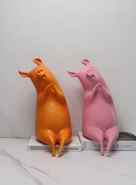 现代简约小猪动居物摆件客电视053柜样板房店家创意厅软装饰酒品