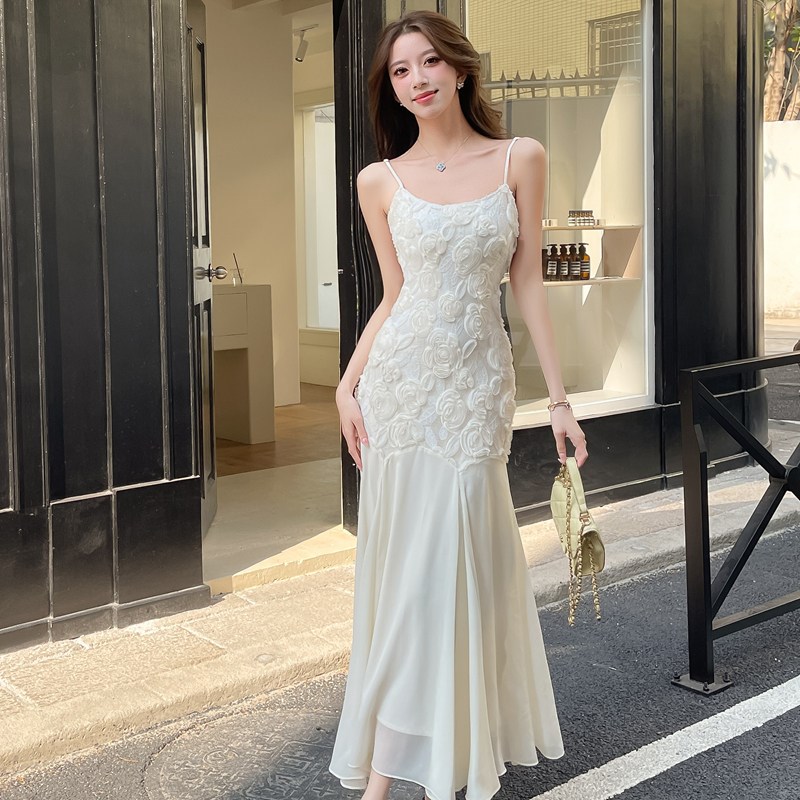 法式高级感重工洋装女夏季新款礼服新娘轻婚纱领证花朵吊带裙子