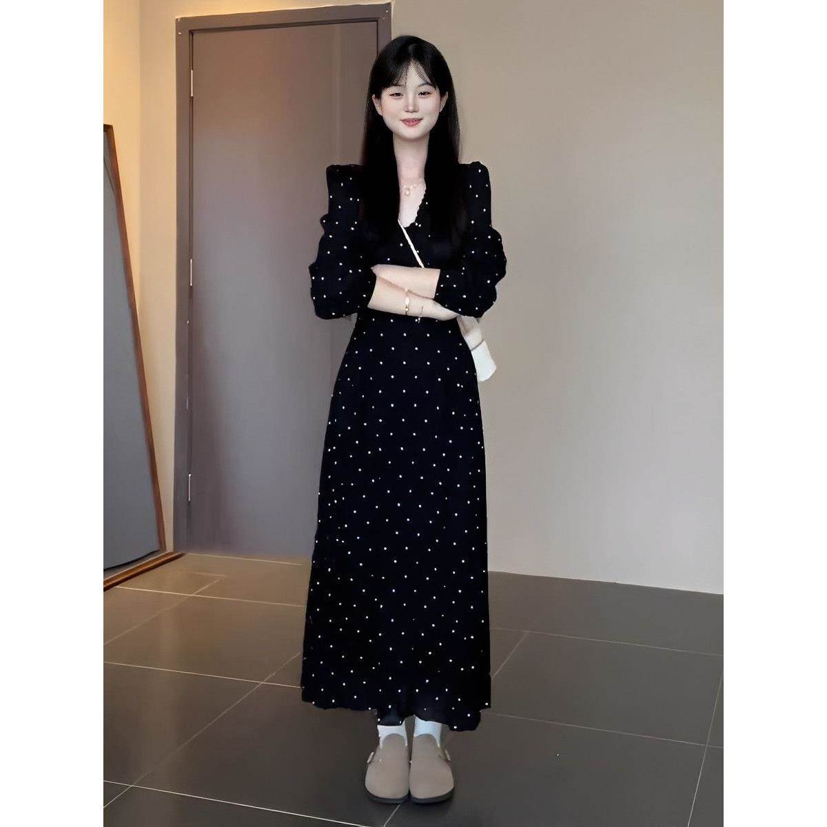 大码胖法式碎花长袖连衣裙秋季绑带收腰气质长裙子显瘦遮肚微胖