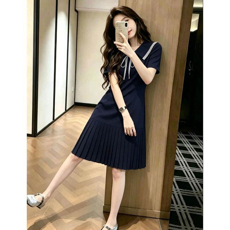 夏季少女感学院日常海军领藏蓝色连衣裙女显瘦遮肉百褶中长裙
