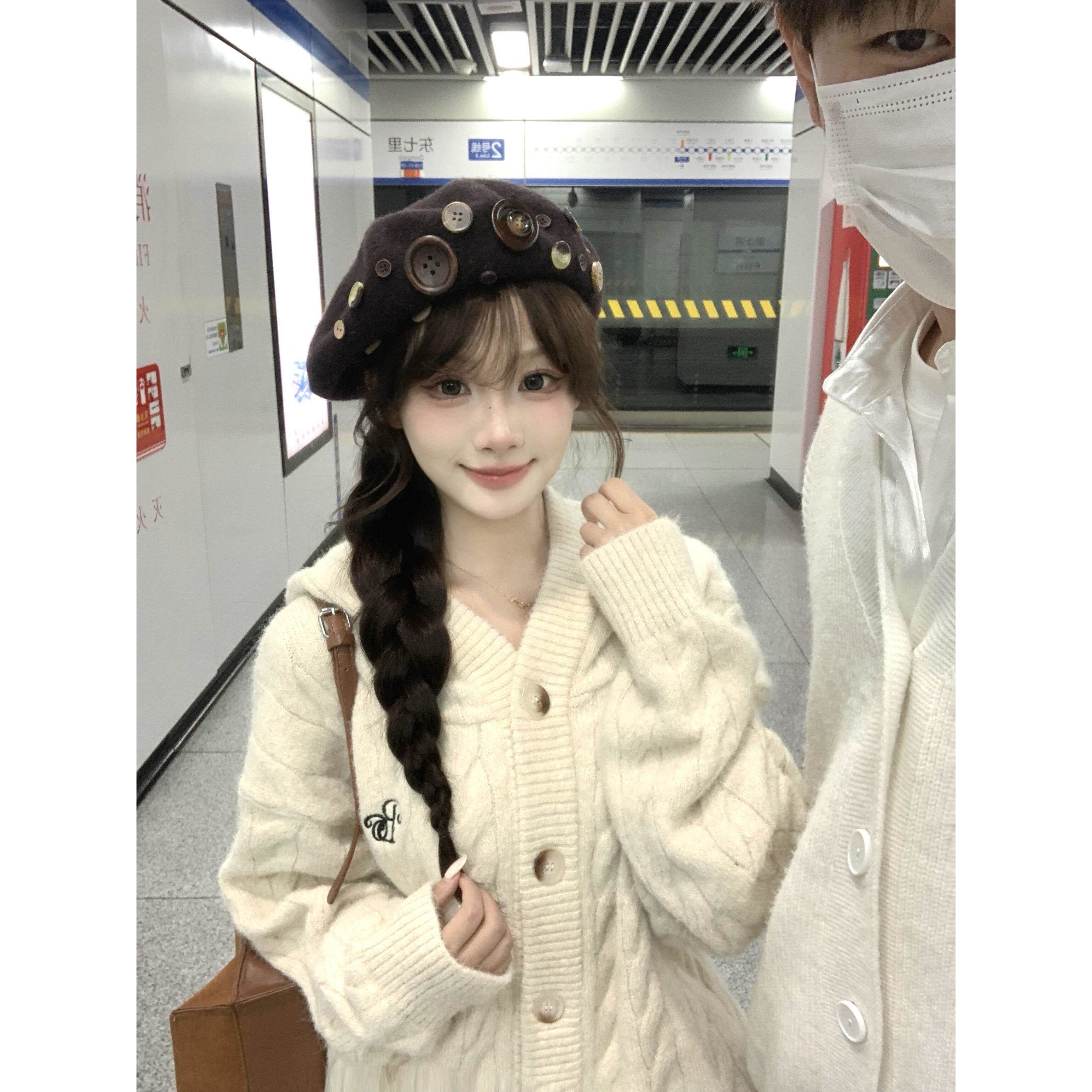 2026新款宽松慵懒风软糯连帽外搭毛衣女秋冬针织开衫毛织外套上衣