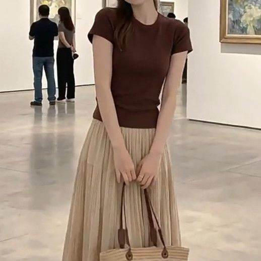 韩系莱赛尔松弛感咖色修身短袖恤夏季杏色百褶长裙套装女装夏装