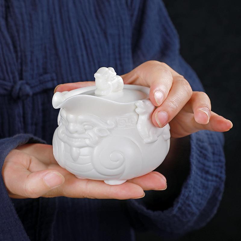 素烧羊脂玉瓷茶壶德化白瓷抓壶手球状过滤猪白油浮雕BAU工手西施