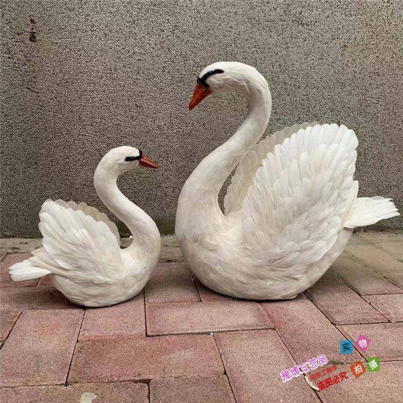 羽毛白摆天婚鹅模UQE型室内橱窗家居件舞礼台装饰鹅影视摄影道具