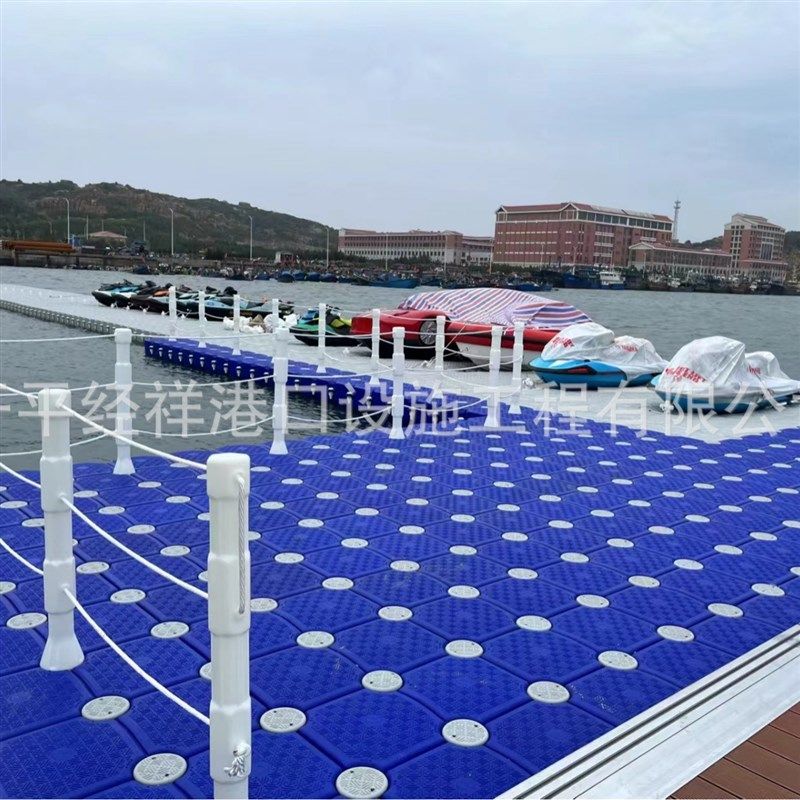 海上观景水上浮筒码头网箱养殖钓鱼水上休闲娱乐塑料浮桶浮箱