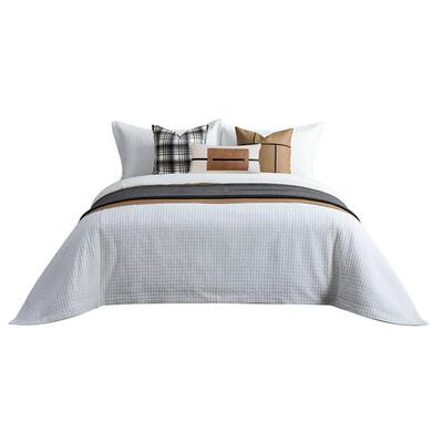 品现代美式棕色系床板间软装公司布床艺搭配家具样店摆场上BNO用