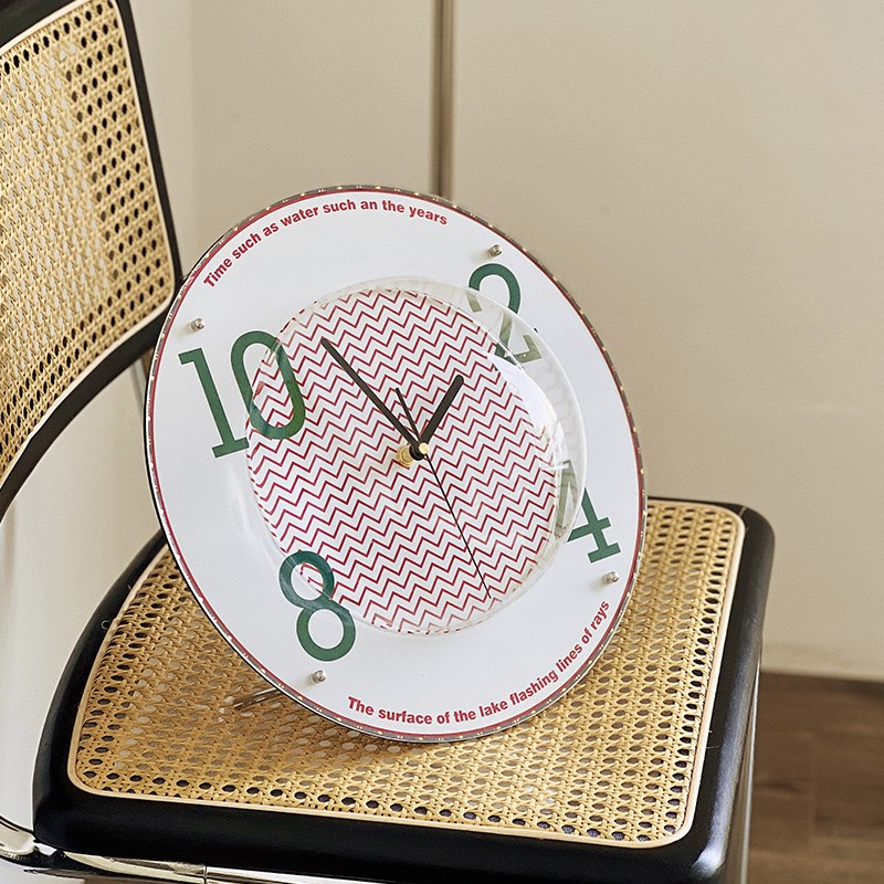 台面飞碟泡泡钟表静音个性客厅挂钟轻奢时N尚卫星电波自动时钟