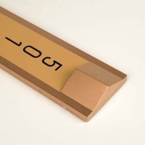 金属不锈钢公寓门牌号 焊接烤漆丝印金色标识牌 地产酒店物业标牌