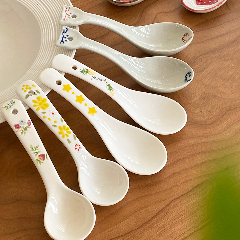清仓 日式陶瓷汤匙小号勺子长柄喝汤家用可爱高颜值饭勺调羹汤勺