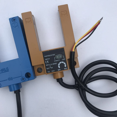 全新电梯U型平层感应器槽型光电开关替代汇通SGD31-GG-TZ2B2配件