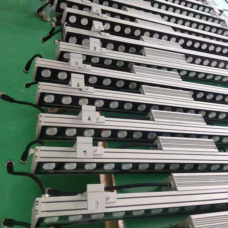 源头厂LE7D大功5率洗墙灯48W54FJ-XQD54W2W工全彩DMX12染色灯条型