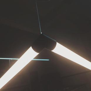 全发吊光圆管拼接造灯2米 高 2长方形320发320度发光吊型线°安装