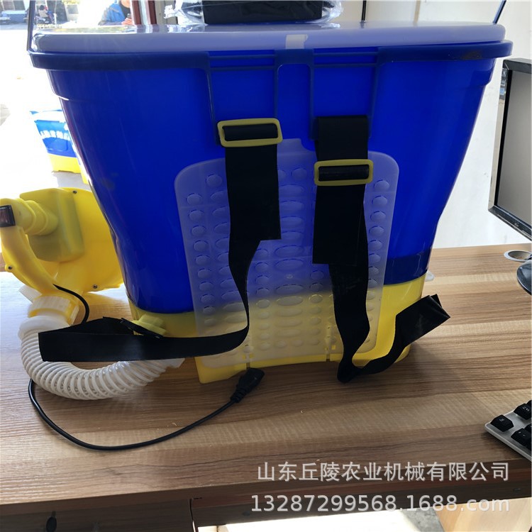 背负式电动施肥器充电多用途撒化肥撒肥料机洒播种机投饵农用