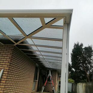 PC耐力板屋檐大门雨搭户外阳台防雨露台遮雨棚铝合金支架雨棚