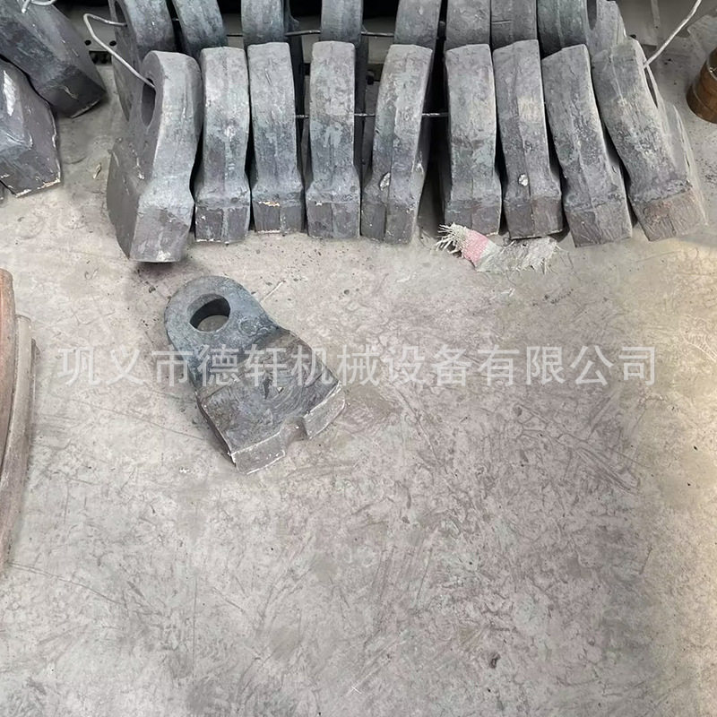 鄂式破碎机高锰钢耐磨配件