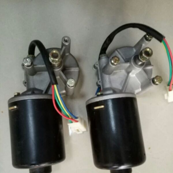 徐工吊车12吨16吨20B半驾下车驾驶室雨刮器ZD2530WP雨刮电机原厂