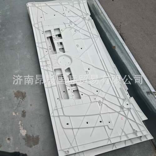 重汽HOWO 汕德卡车C7 C9配件 N/F驾驶室散热器面罩812W61110-0073