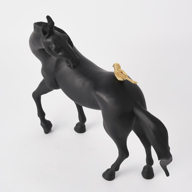 现代意树脂雕塑JBW骏马摆件店别墅堂大样板房老酒板办公室软创装
