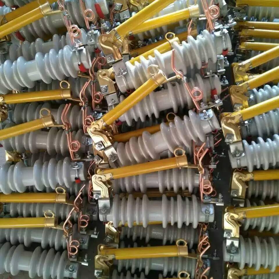 R须W9-VBU2/20式0A户外10KV1高压户外跌落大龙东北式熔断器保险丝