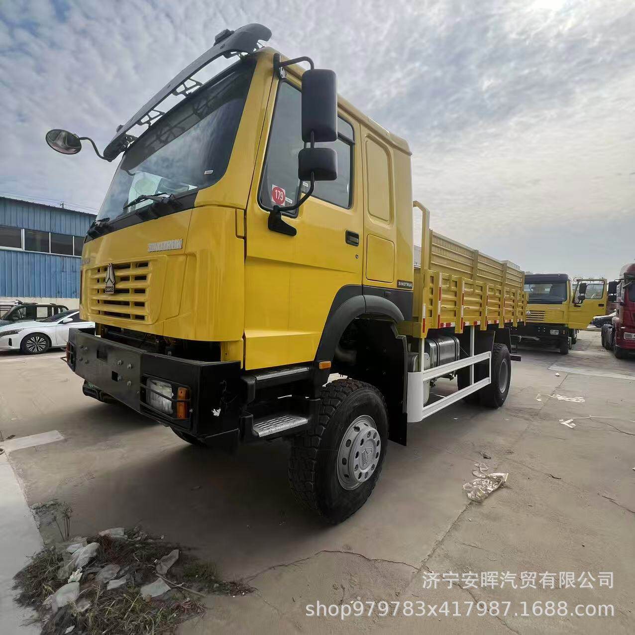 非洲豪沃前四后八8·5米加厚箱子大货车12轮箱式载货车 出口货车