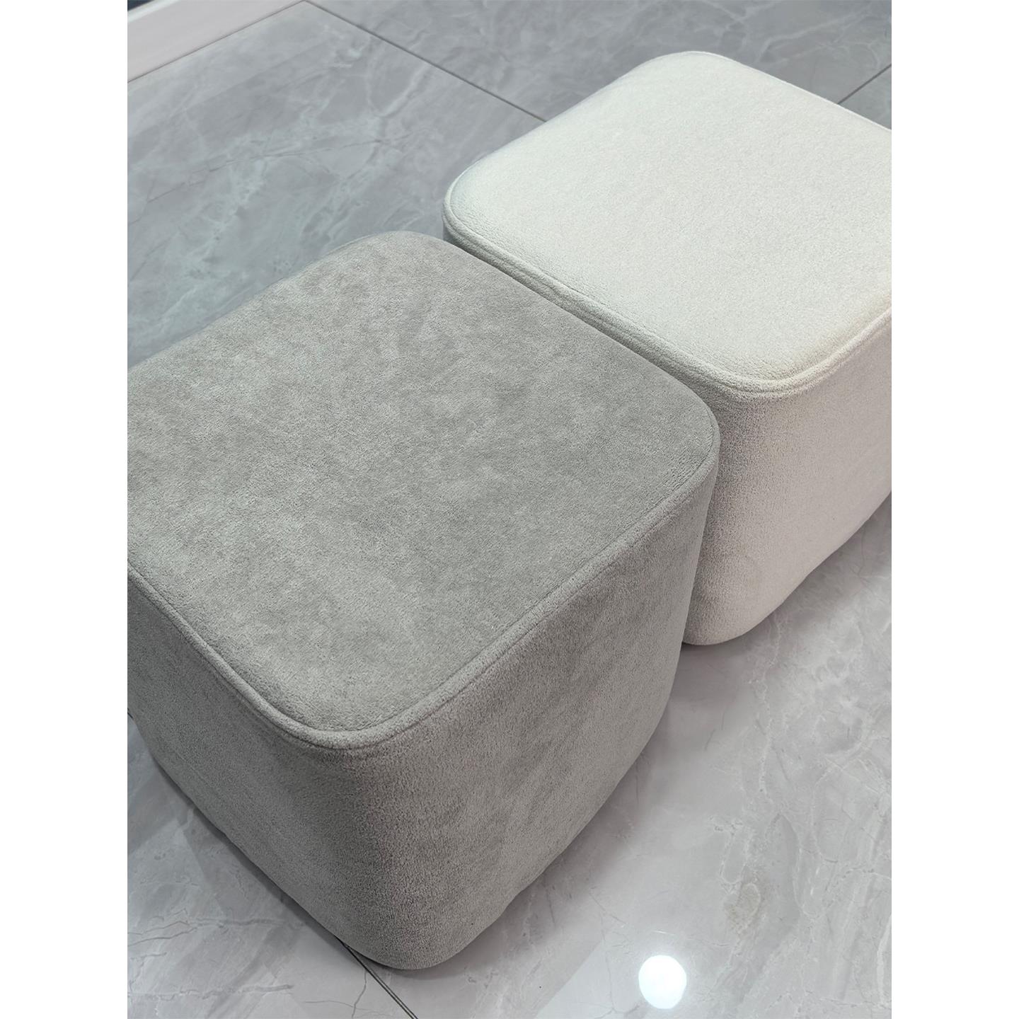 羊羔绒换鞋凳小方凳矮脚凳软包圆凳门口家用极简40公分布艺脚踏凳