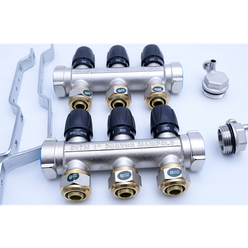 地暖分水器全铜镀镍一体锻压带手轮地暖管地热管集水器5/6/7/8路