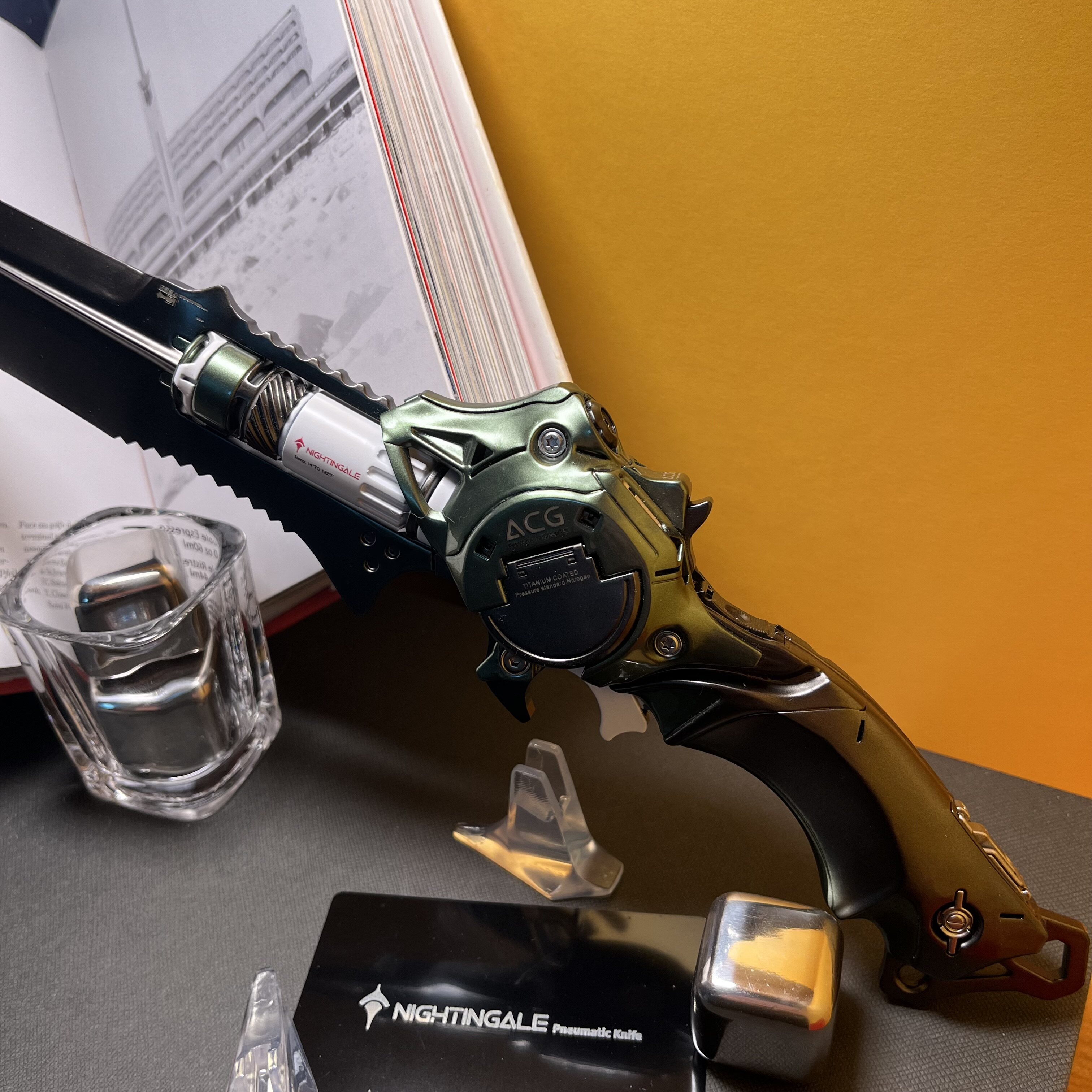 N2气冲刀-艺术模型桌面摆件