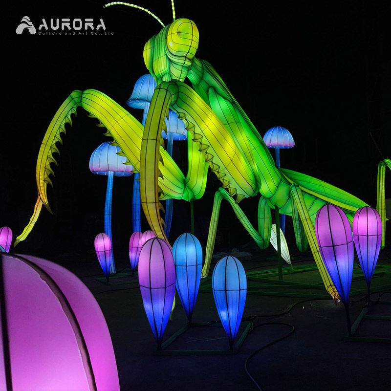 大型节日仿真昆虫模型定制兰花螳螂花灯自贡彩灯场景设计策划