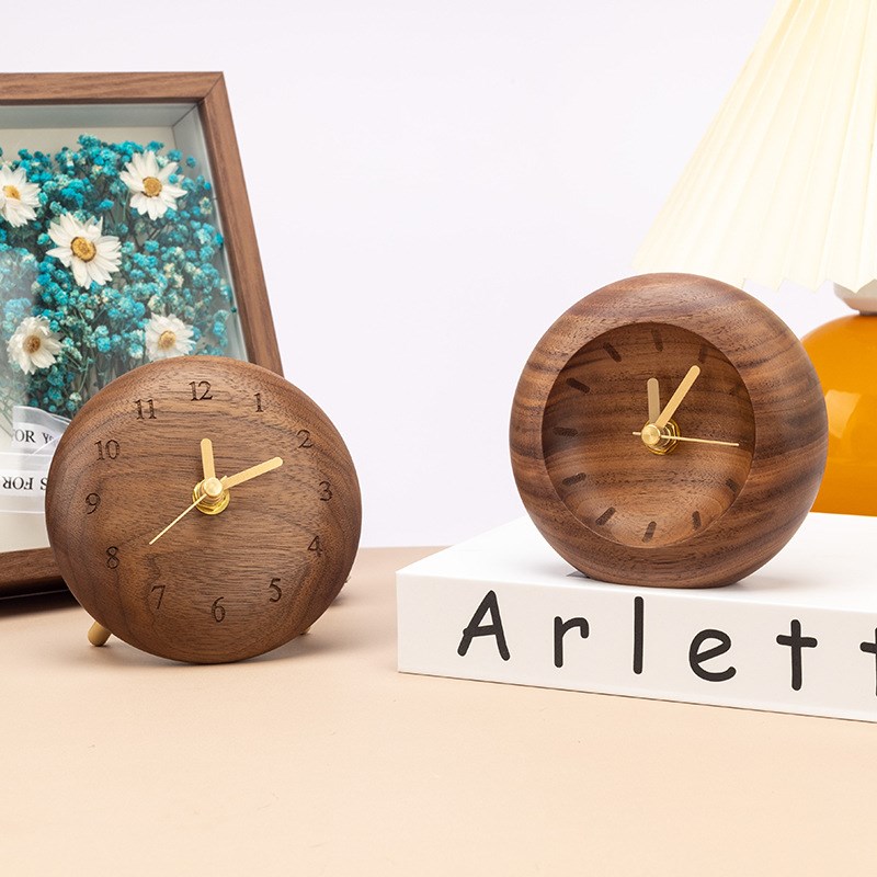黑胡桃实木小台钟  简约桌面小时钟摆件 床头座钟迷你木质小钟表