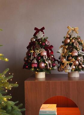 热销麋迷圣诞树套31370装圣诞节场景置布桌面蛋糕鹿小树你摆件