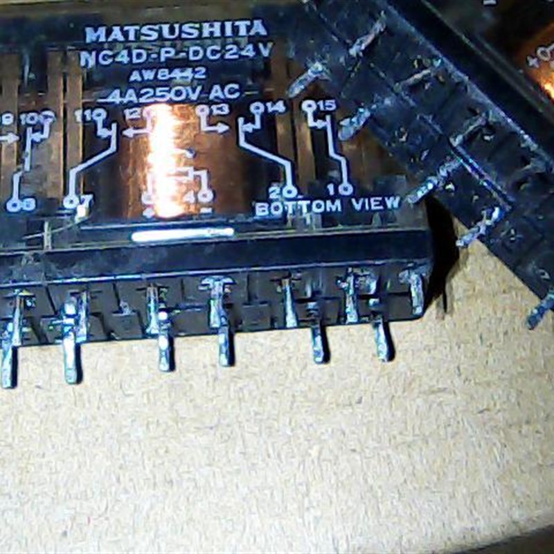 NC4D-P-DC12V   二手拆机正品继电器