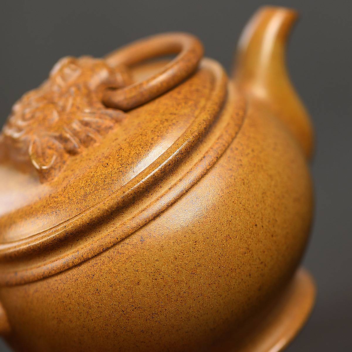 古龙窑柴烧兽面衔环手工雕塑创意宜兴紫砂壶工堂直播供货源头茶具