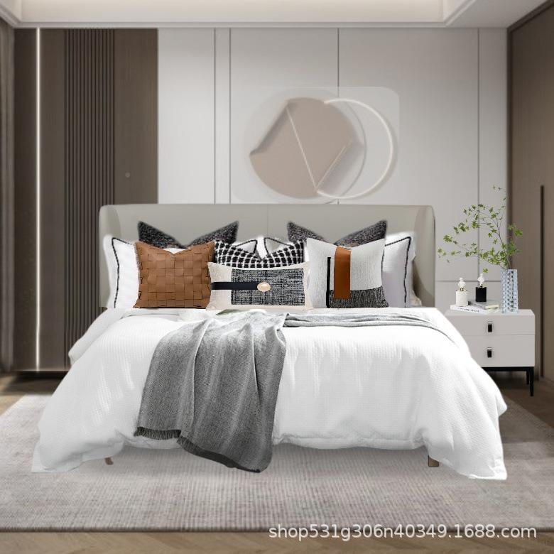 床款现代轻奢布艺设计多件套品IHG新式样板房软装新橘中色靠枕床