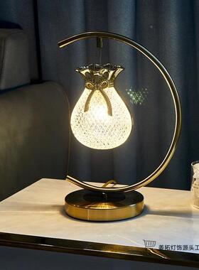 新款意卧室床简约现代OBX轻奢头摸调光充触式电创意福袋结婚台灯