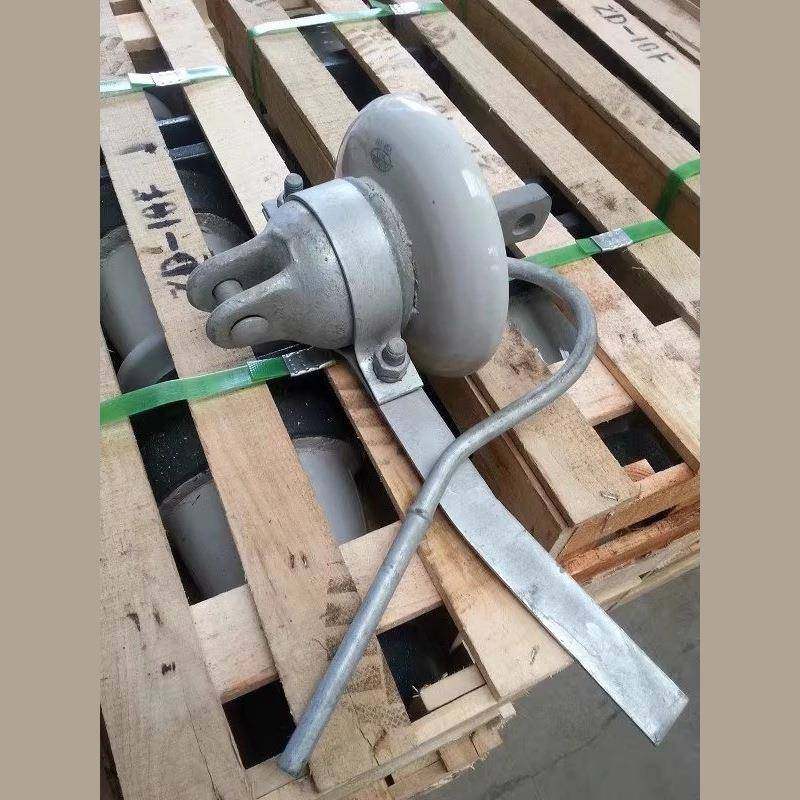 UEBAHD70CNX0P-7CN盘形悬地线瓷绝缘式子地线瓷瓶绝缘子