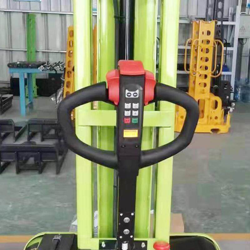 厂家新款1.1.自8米全电动提堆高车0.7吨1吨HPH便式携随货登6高车