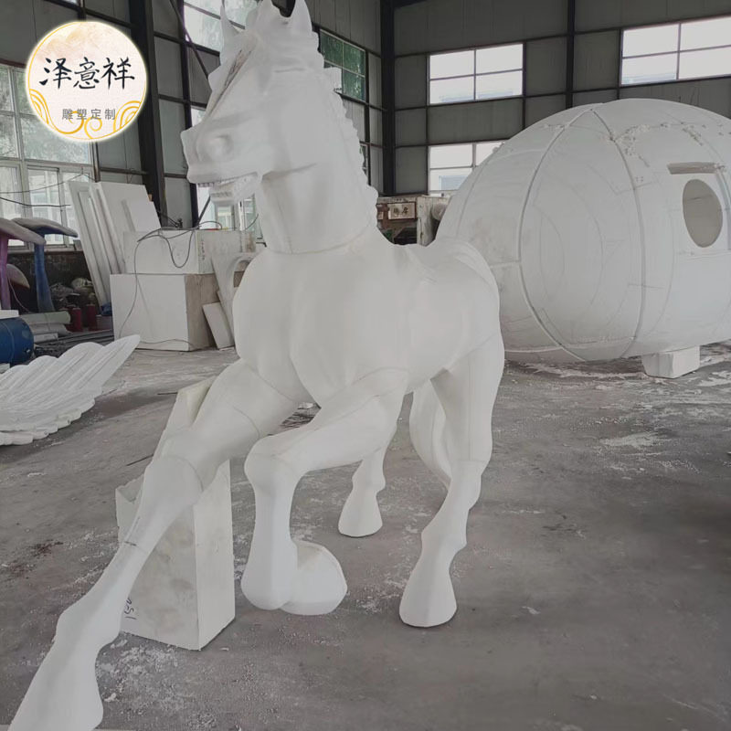 源头泡沫雕刻厂家展示泡雕房子动物植物宣传活动字木屋小房子户外